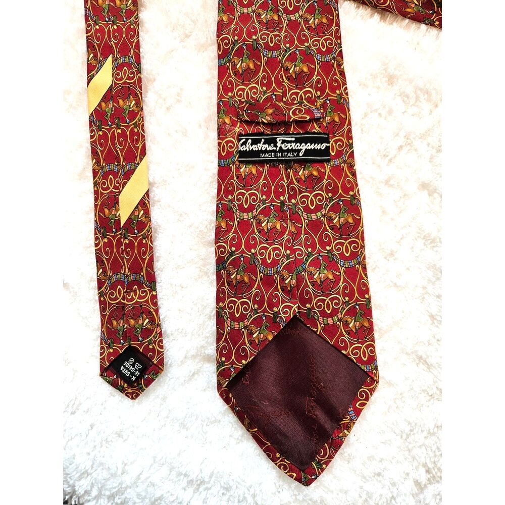FARRAGAMO 100% Silk Tie Horses Pattern Vintage, Italian Necktie Old Money - Picture 4 of 4